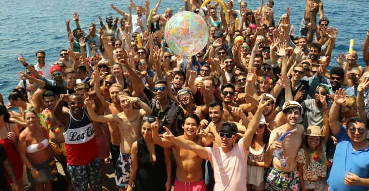 Boat Party Malta