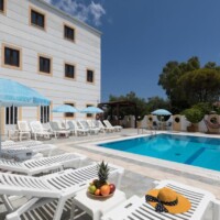Lefkimi Hotel
