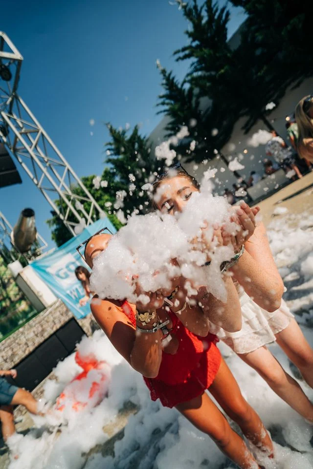 Foam flying, beats dropping—Albufeira Pool Party turns up the chaos as the squad goes full send in the midday madness.