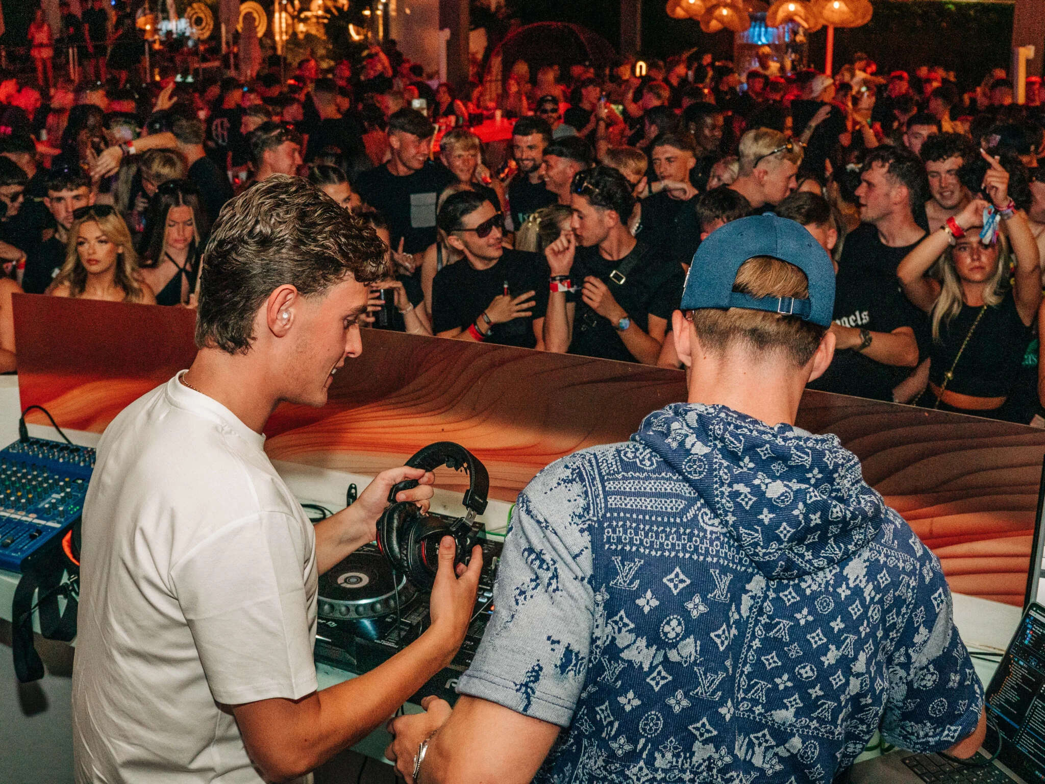 Agenda Beach Club Party